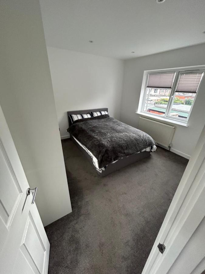 West London Apartment Экстерьер фото